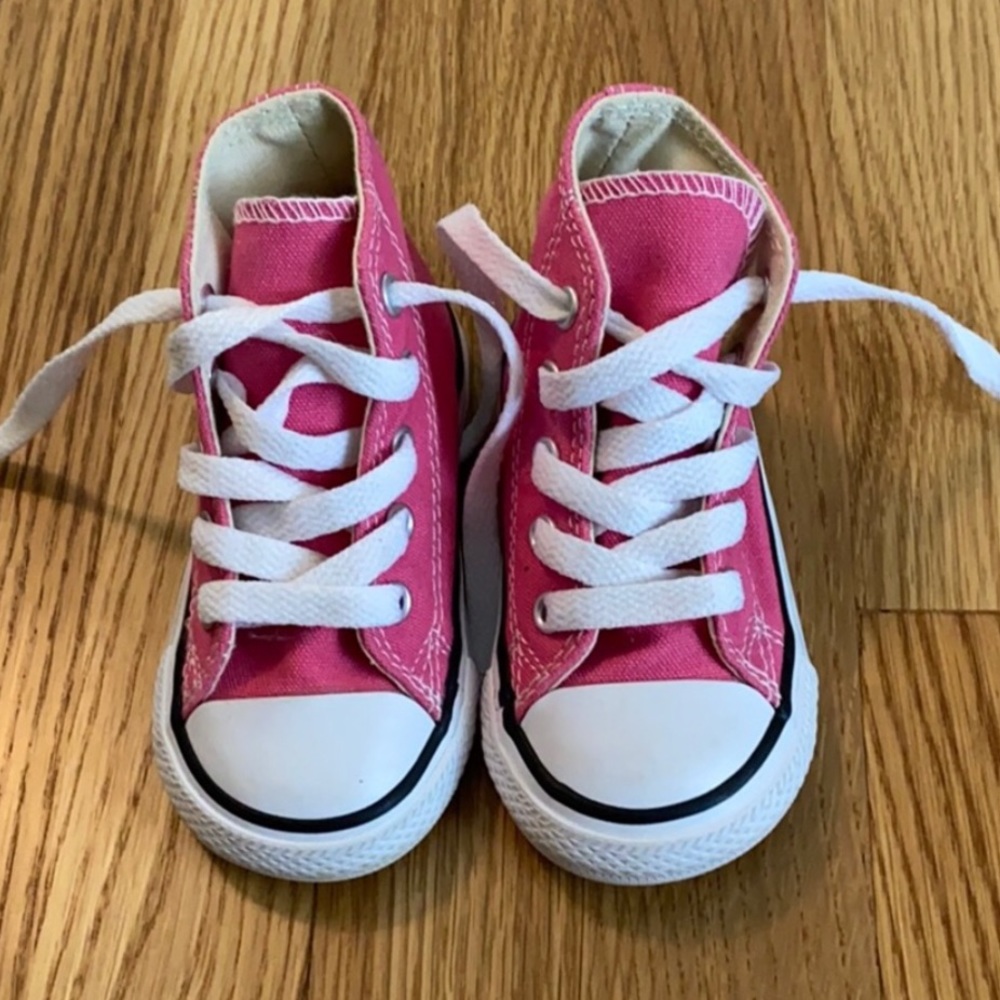 Kids Pink Hightop Converse